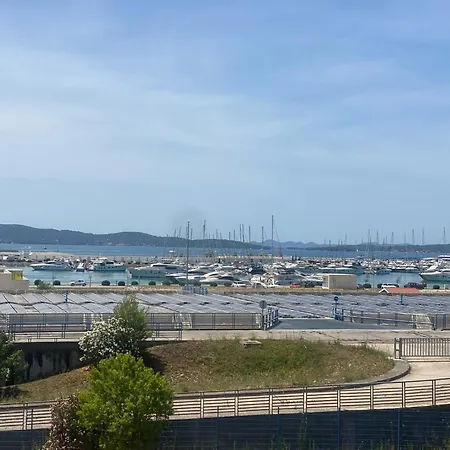 Dalmatia 아파트 *