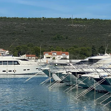 Dalmatia 아파트 *